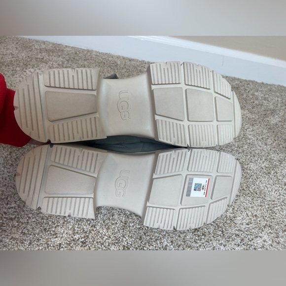 New no box UGG Ashton Slide Sandal - Moss Green - 9.5 - Picture 9 of 10